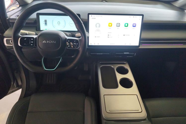 Used AION Y 2023 Plus 510 Smart Edition Center Console