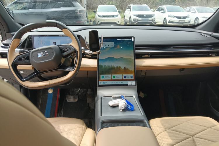 Used Geely Galaxy L6 2023 60km PLUS Center Console