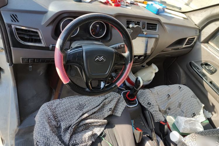 Used New Gonow Shuailing 2022 Standard Range with 41.64 kWh Lishen Power Center Console