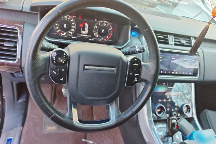Used Land Rover Range Sport 2018 3.0 SC V6 HSE DYNAMIC Steering Wheel