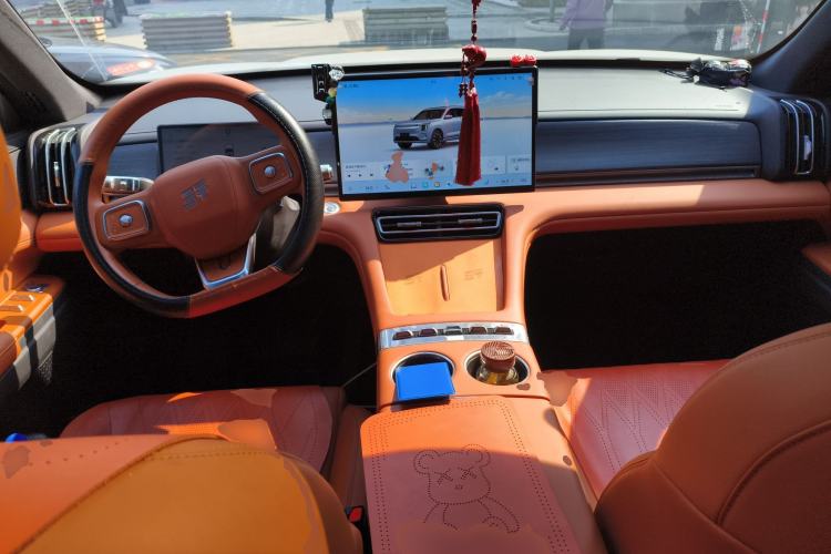 Used JETOUR Shanhai L7 Plus 2025 Model 121km Luxury 7-seater Center Console