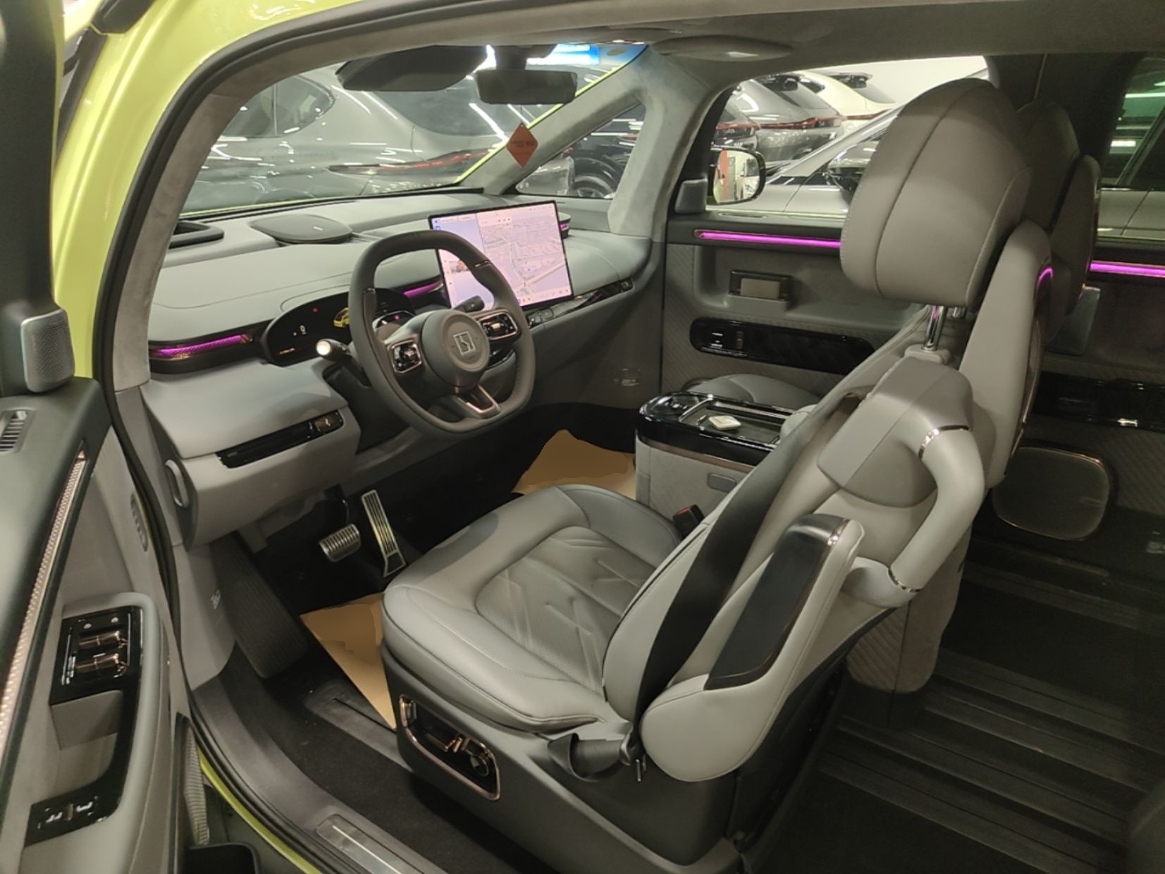 Zeekr MIX 2025 Intelligent Driving Version — снимка 17