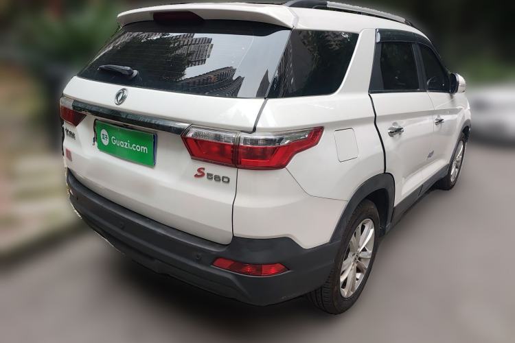 Used Dongfeng Fengon S560 2018 1.8L CVT Elite Model 7 Seats
