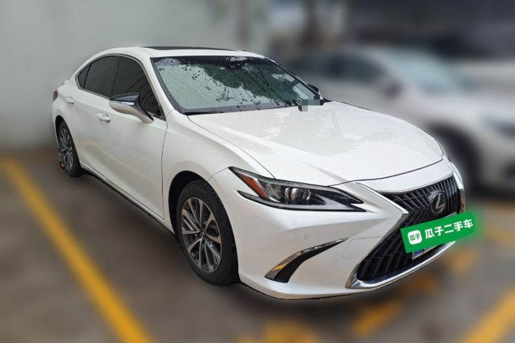 Used Lexus ES 2022 300h Excellence Edition