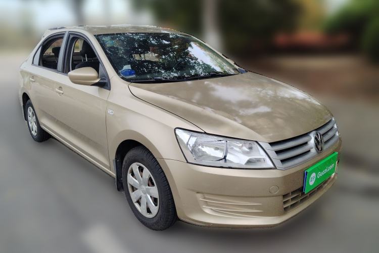 Used Volkswagen Santana 2015 1.6L Manual Fashion Edition Front Right 45 Deg