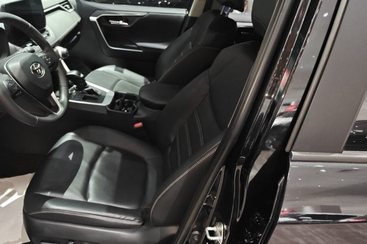 Used Toyota RAV4 2023 2.0L CVT Two-Wheel Drive Fashion Plus Edition