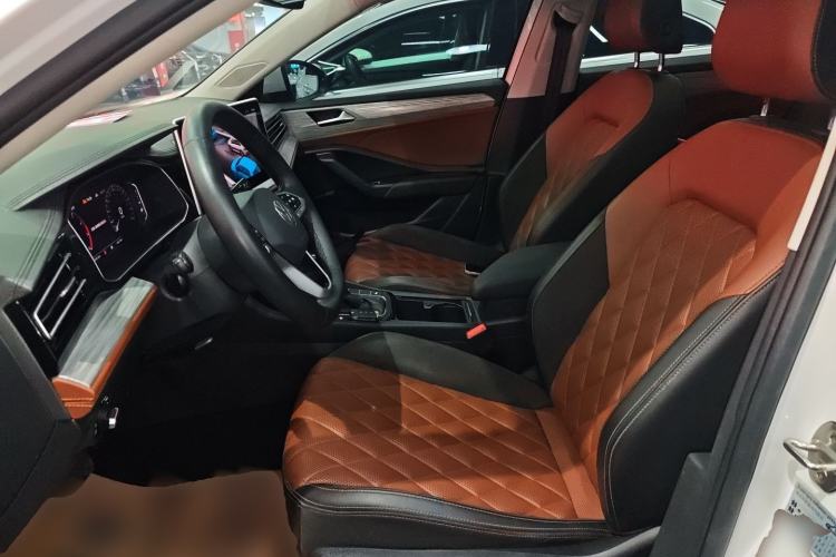 Used Volkswagen Sagitar 2023 300TSI DSG Excellence Edition Left Front Seat