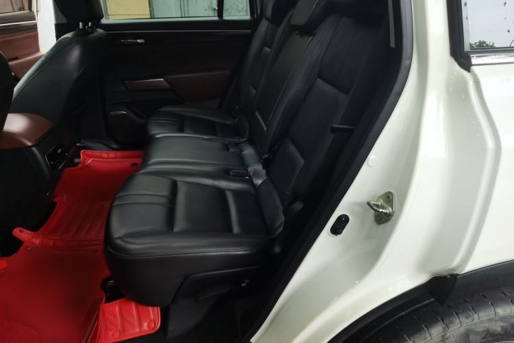 Used GAC Trumpchi GS8 2017 320T Two-Wheel Drive Luxury Smart Connectivity Version (7 Seats) Left Rear Seat