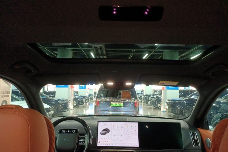 Used Li Auto L8 2023 Pro Model
