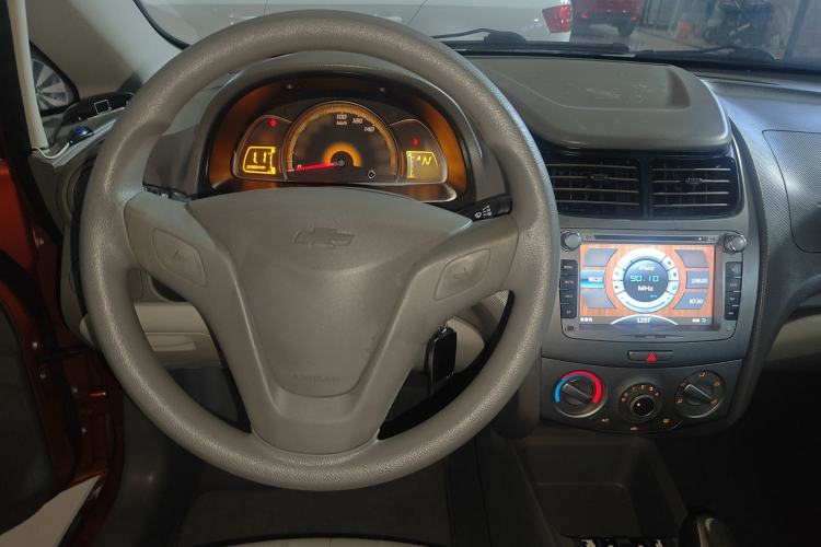 Used Chevrolet Sail 2013 Hatchback 1.4L AMT U-Style Edition
