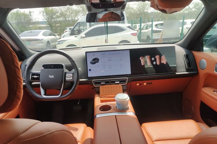 Used Li Auto L8 2023 Air model Center Console