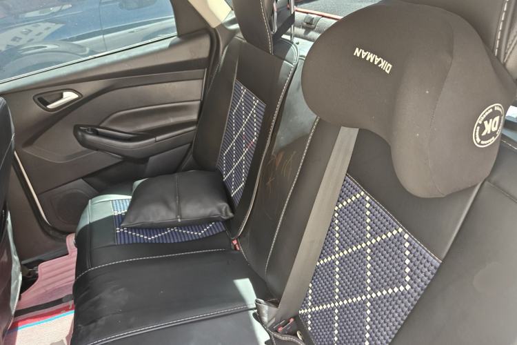 Used Ford Focus 2017 Sedan 1.6L Manual Fashion Edition Smart Drive Version