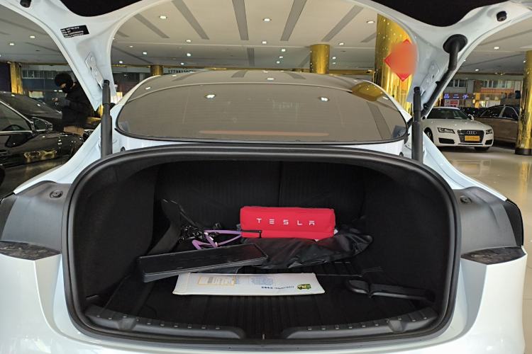 Used Tesla Model 3 2025 Rear-Wheel-Drive Version
