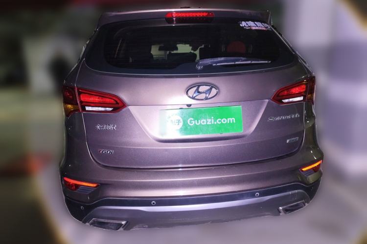 Used Hyundai Santa Fe 2017 2.0T Automatic All-Wheel Drive Smart 7-Seater Rear