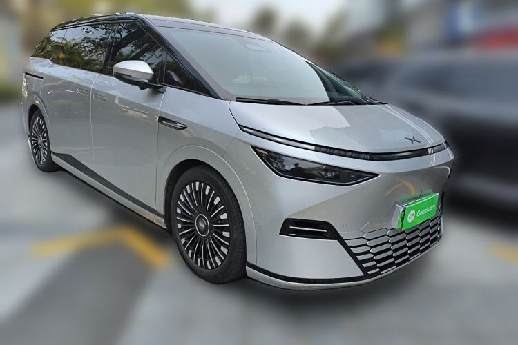 Used XPeng X9 2025 740 Ultra-Long Range Max