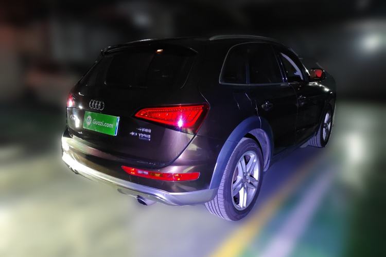 Used Audi Q5 2017 Plus 40 TFSI Technology Model