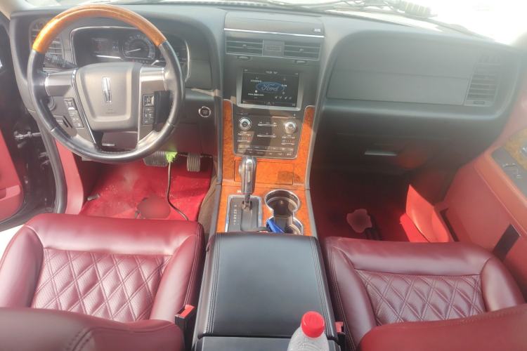 Used Lincoln Navigator 