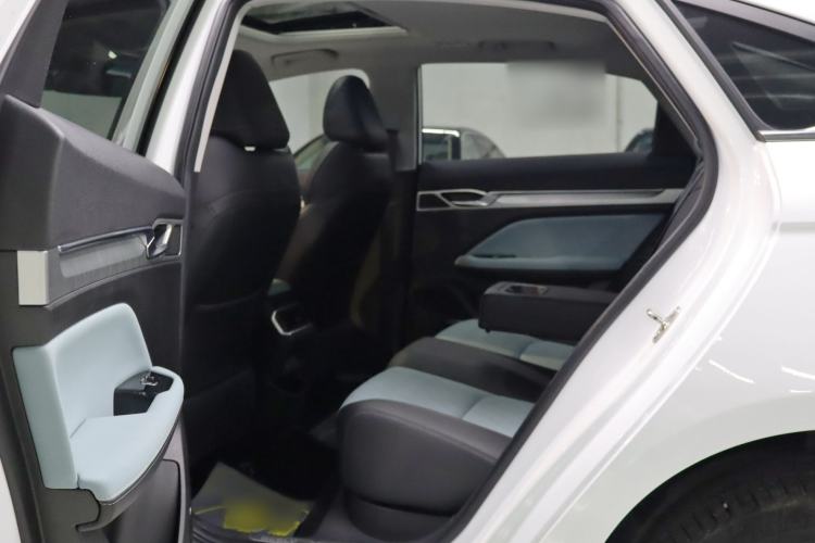 Used Geely Auto Emgrand L 2022 1.4T CVT Ultimate Model
