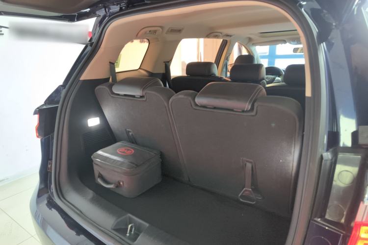 Used BYD Song MAX New Energy 2019 DM 1.5T Smart Connect Advanced 7-Seater China VI Standard Trunk