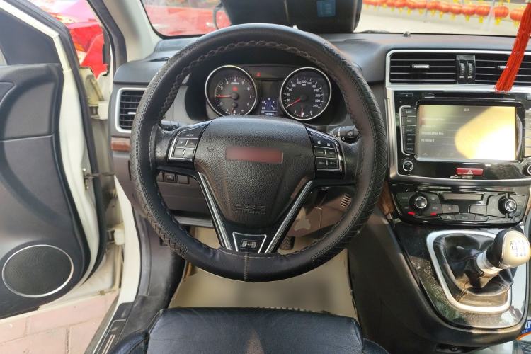 Used Haval H6 2015 Sport Edition 1.5T Manual Two-Wheel Drive Elite Model Steering Wheel