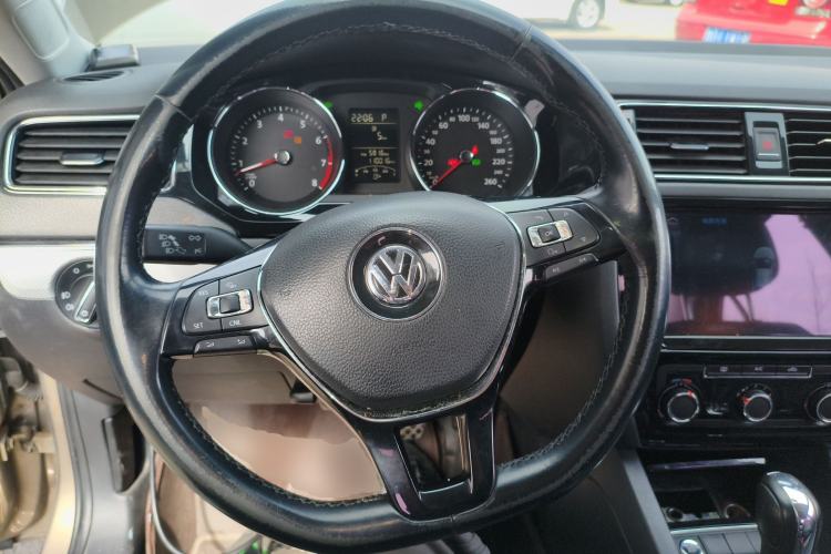 Used Volkswagen Sagitar 2017 1.6L Automatic Comfort Model Steering Wheel