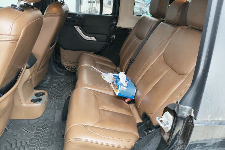 Used Jeep Wrangler 2013 3.6L Sahara Four-Door Edition
