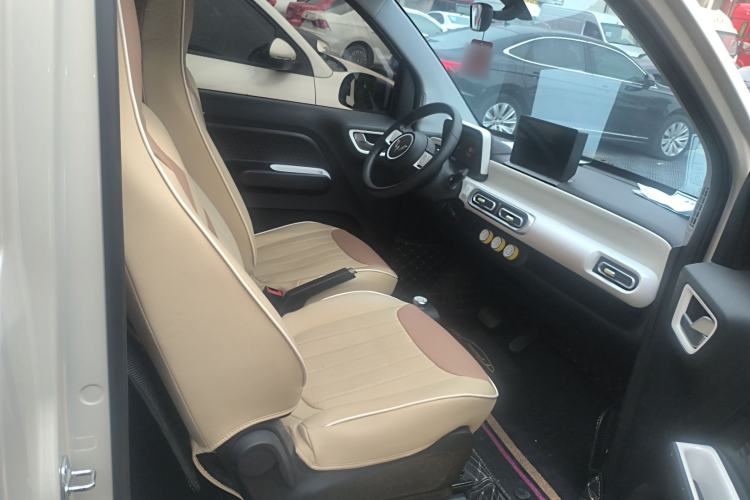 Used Wuling Hongguang MINIEV 2024 3rd Generation 215km Youth Edition Right Front Seat