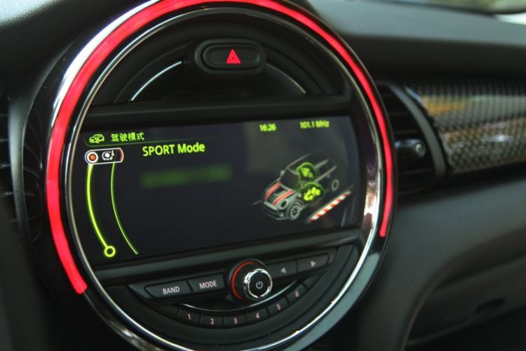 Used MINI MINI 2015 2.0T COOPER S Five-Door Edition
