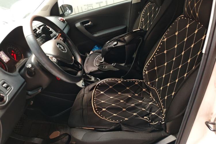 Used Volkswagen Polo 2016 1.6L Automatic Comfort Model
