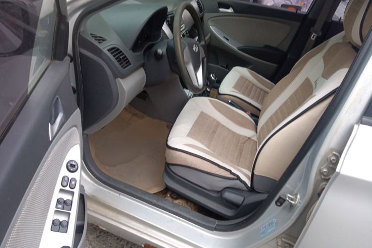 Used Hyundai Verna (older generation) 2010 Sedan 1.4L Manual Standard GL Model
