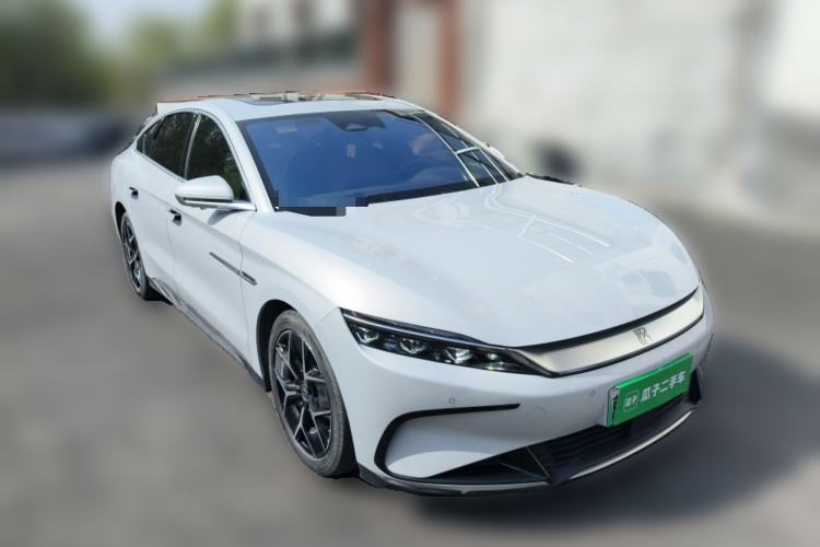 Used BYD Han 2024 EV Glory Edition 605KM Front-Wheel-Drive Premium Model Front Right 45 Deg