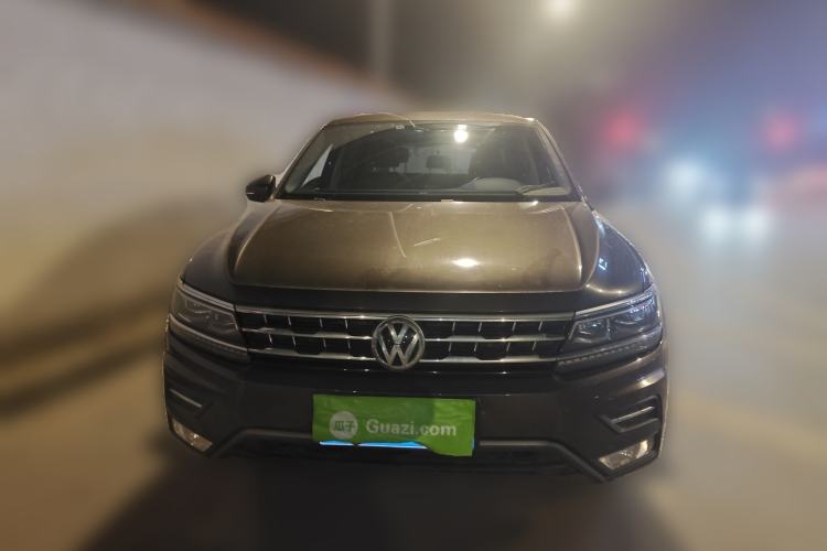 Used Volkswagen Tiguan L 2017 380TSI Automatic All-Wheel-Drive Luxury Edition Front