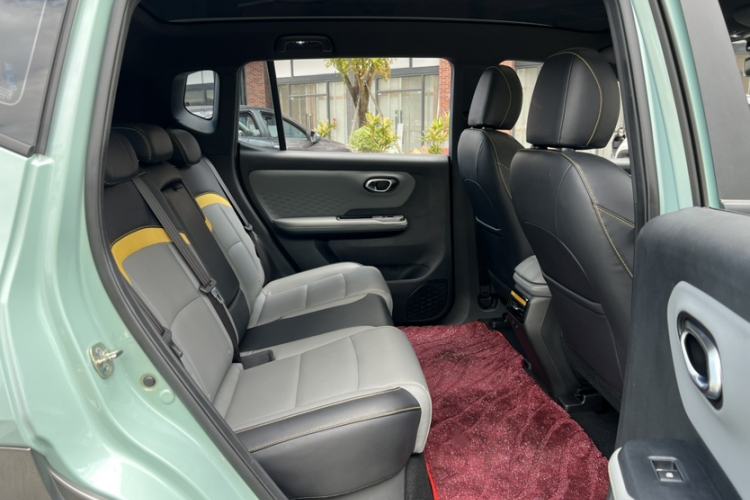 Used AION Y 2022 70 Tech Edition Lithium Iron Phosphate
