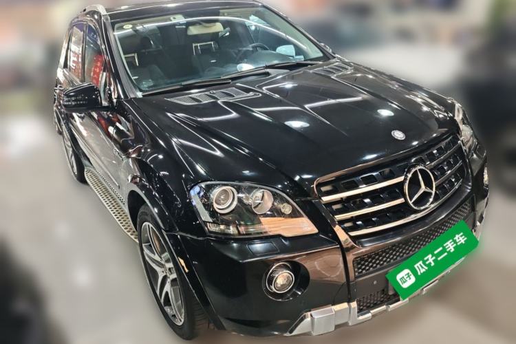 Used Mercedes-Benz M-Class AMG 2011 AMG ML 63 Front Right 45 Deg