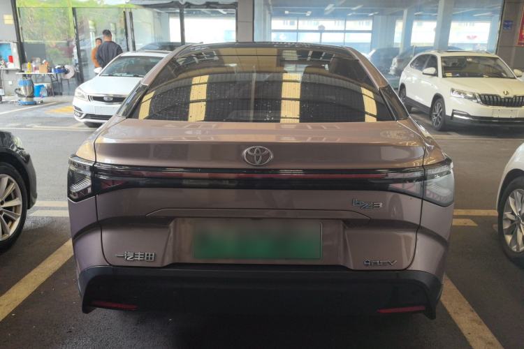 Used Toyota bZ3 2023 616 km Long-Range Premium Rear