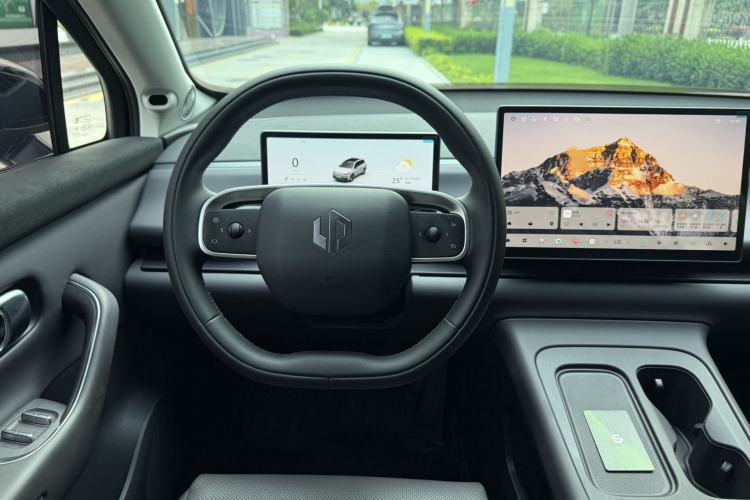 Used Leapmotor C16 2024 All-Electric 580 Luxury Edition Interior 5