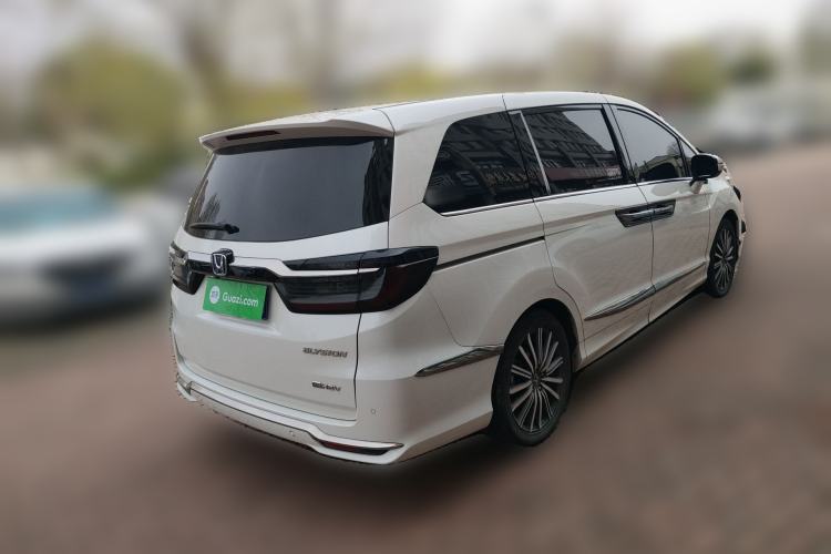 Used Honda Elysion 2022 2.0L eHEV Luxury Edition Rear Right 45 Deg