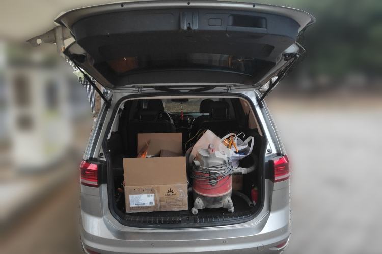 Used Volkswagen Touran 2018 Volkswagen Touran L 280TSI DSG Comfort Edition 6-seater