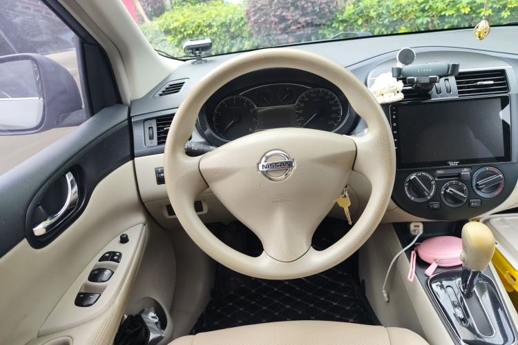 Used Nissan Tiida 2011 1.6L CVT Comfort Model Steering Wheel