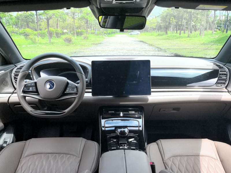 Used BYD Han 2022 DM-i 121KM Prestige Model – Executive — 38