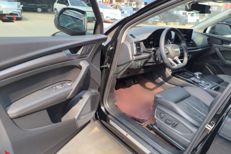 Used Audi Q5L 2022 45T Luxury Dynamic Model Driver Seat