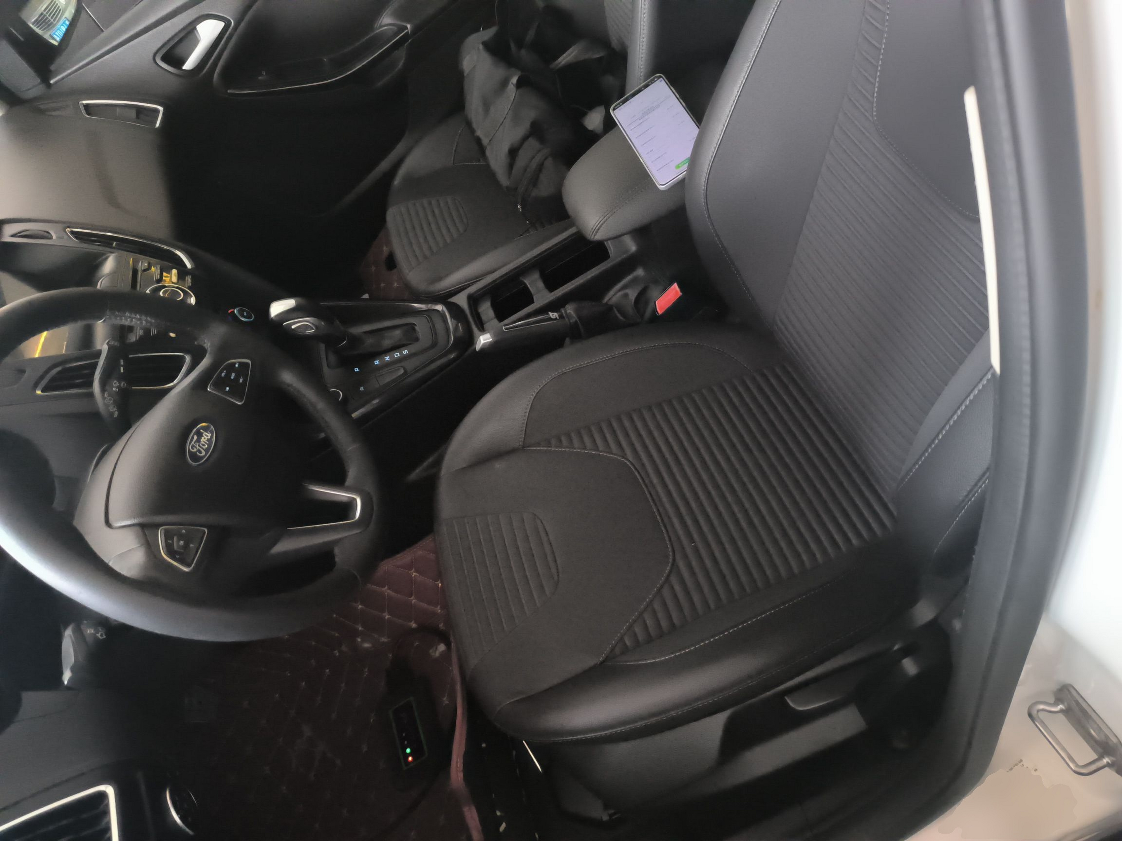 Interior delantero