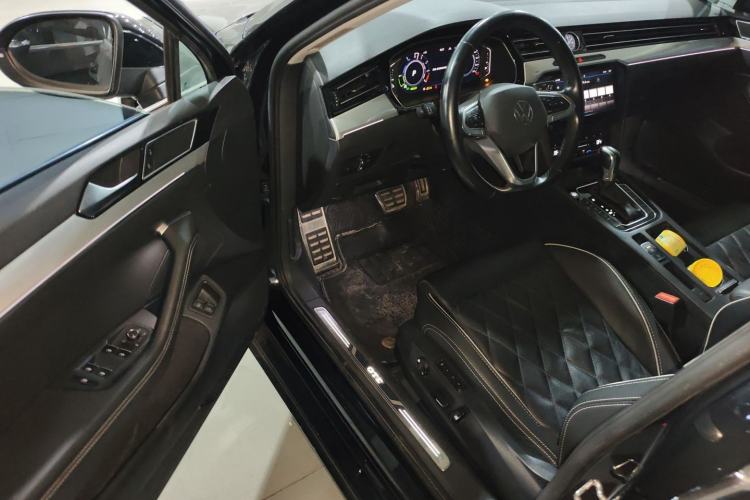 Used Volkswagen Magotan GTE Plug-in Hybrid 2022 GTE Prestige Model