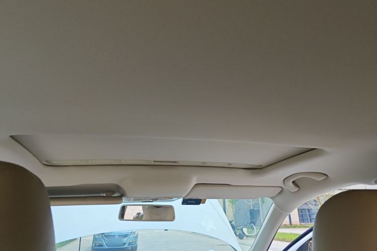 Used Volkswagen Jetta 2013 1.6L Automatic Comfort Model Headliner