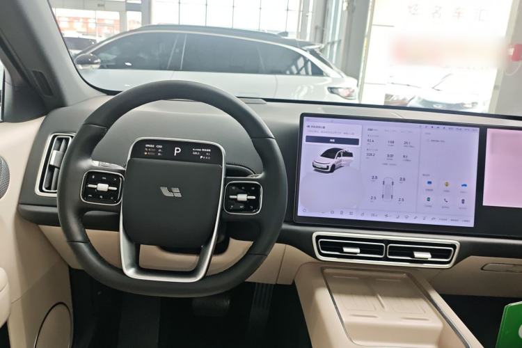 Used Li Auto L6 2024 Pro Model Center Console