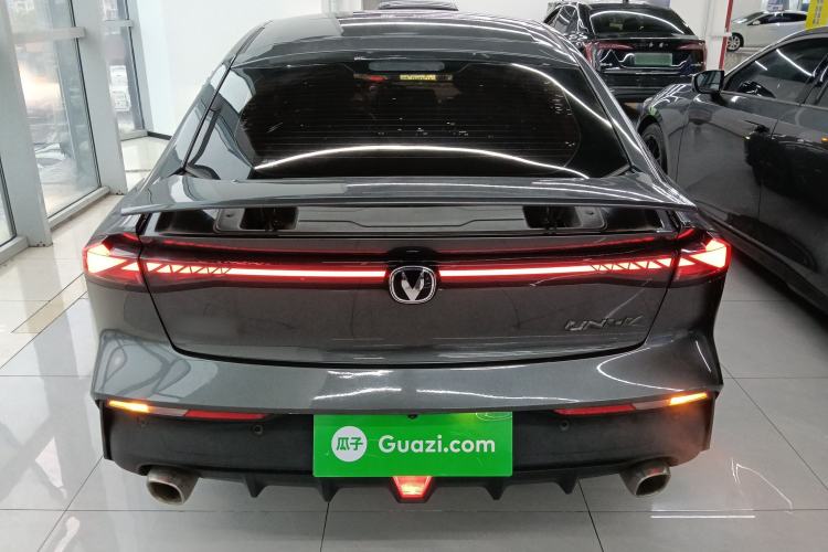 Used CHANGAN UNI-V 2022 1.5T Prestige Version
