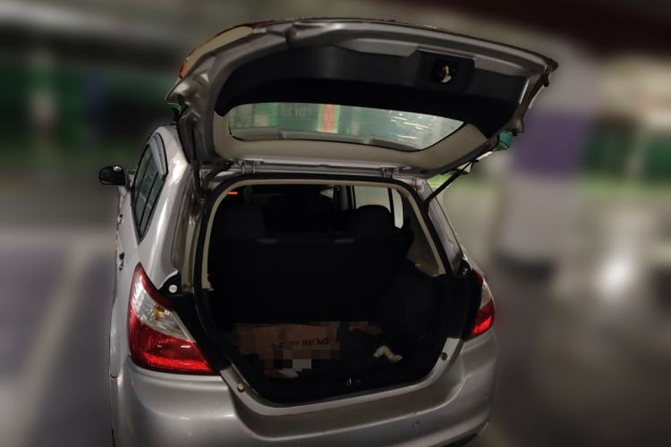 Used Venucia R50 2014 1.6L Manual Splendid Edition