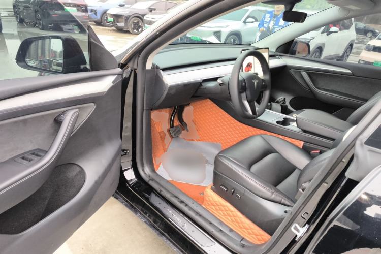Used Tesla Model Y 2023 Rear-Wheel-Drive Version Driver Seat