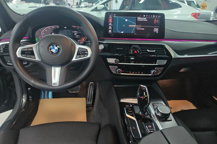 Used BMW 5 Series 2022 Restyled 525i M Sport Package Center Console