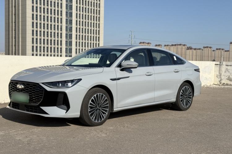 Used Chery Fengyun A8L 2025 1.5 TGDI 145 km Luxury Version